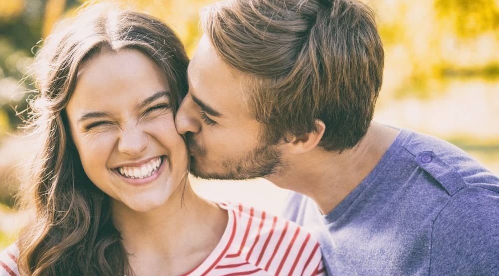 kissing - Causes of acne