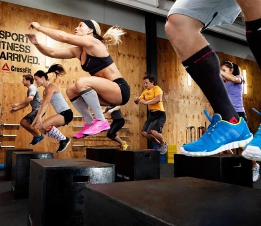 CrossFit workouts, Benefits of CrossFit workouts, Benefits of crossfit for females, Crossfit benefits weight loss, Benefits of crossfit vs weight training