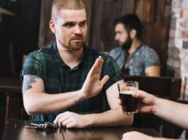 Signs and symptoms of alcoholism, Signs of alcohol addiction, How to overcome alcoholism, Ideas to overcome alcoholism, Recover from alcoholism