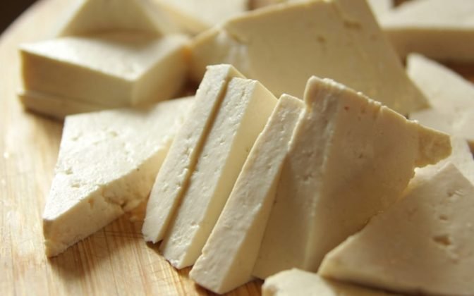 Can You Eat Tofu Raw? The Best Raw Tofu Guide | MyBeautyGym
