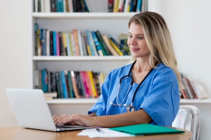 Becoming an Advanced Practice Registered Nurse Through DNP Online Programs