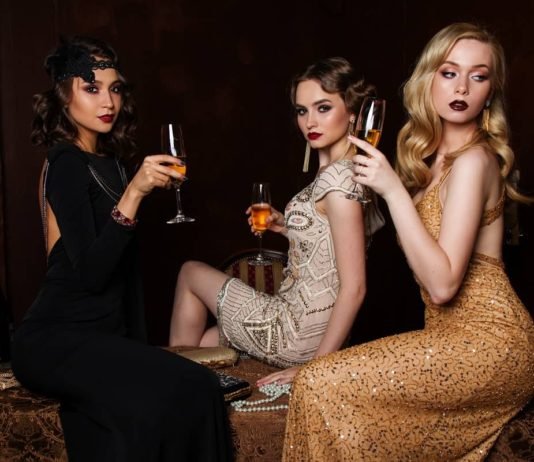 How to Look Glamorous with Very Little Time
