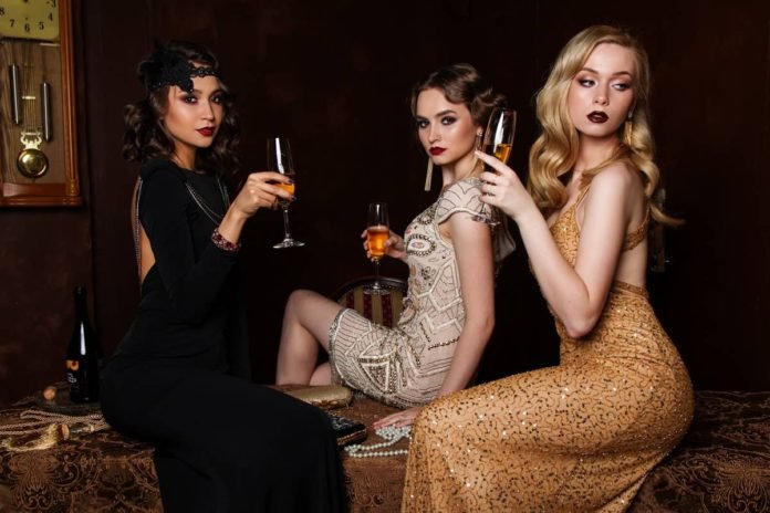 How to Look Glamorous with Very Little Time