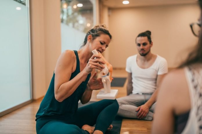 What to expect during yoga teacher training