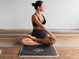 What Are The Best Yoga Poses For Beginners-min