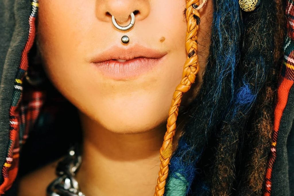 Dermal Piercing Pain, Healing, Risks, Aftercare, Procedure MyBeautyGym