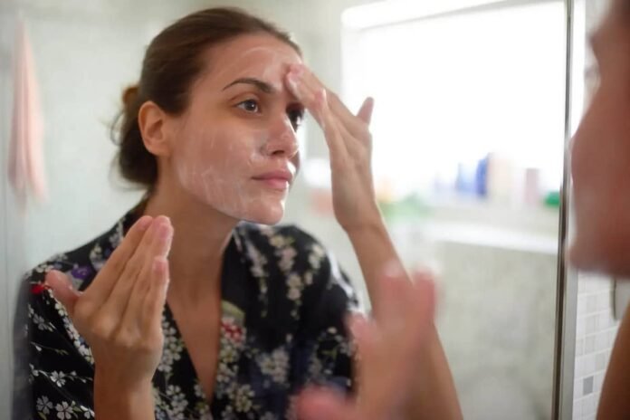 The Best Natural Ingredients for Sensitive Skin The Best Natural Ingredients for Sensitive Skin